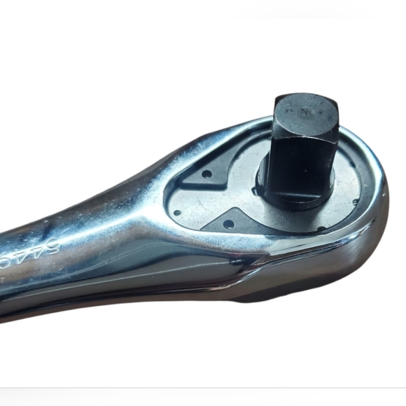 Silver Wrench‎ - Picture 3 of 10